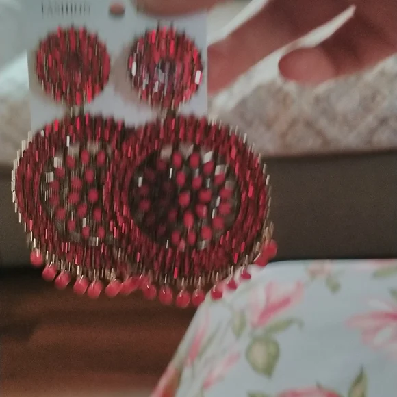 Earrings - Picture 2 of 2